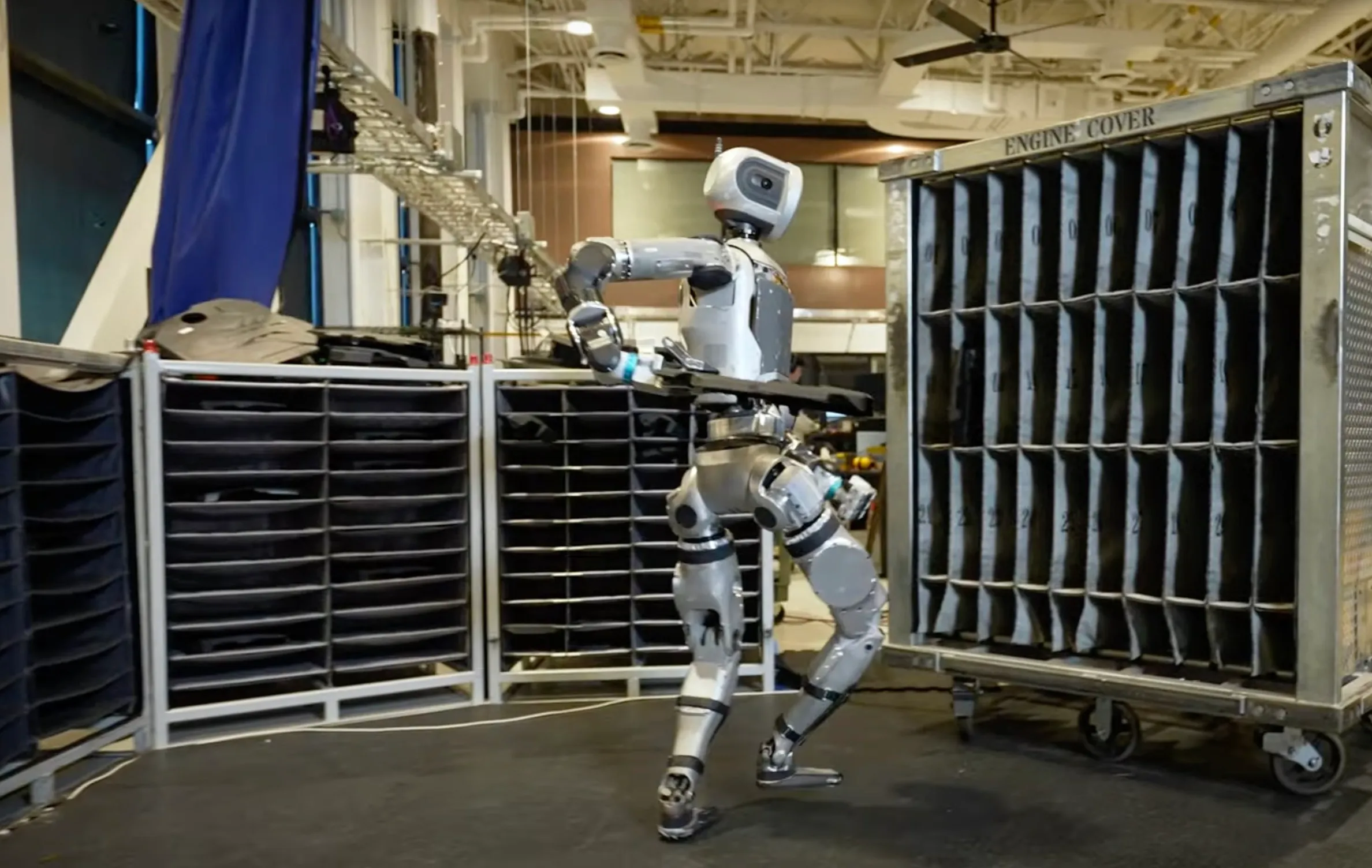 Atlas, l’umanoide di Boston Dynamics aiuterà gli operai in fabbrica?