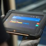 Una startup italiana sviluppa l’AI che rimette l’uomo al comando della fabbrica